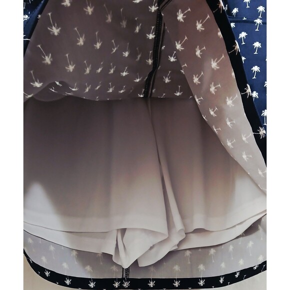 Hearts Of Palm Women's Casual Skort Size 16 Pockets Navy Blue Palm Trees NWT - Picture 4 of 6